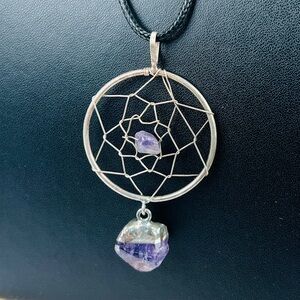 Vintage silvertone purple dream catcher pendant +free 16” cord necklace